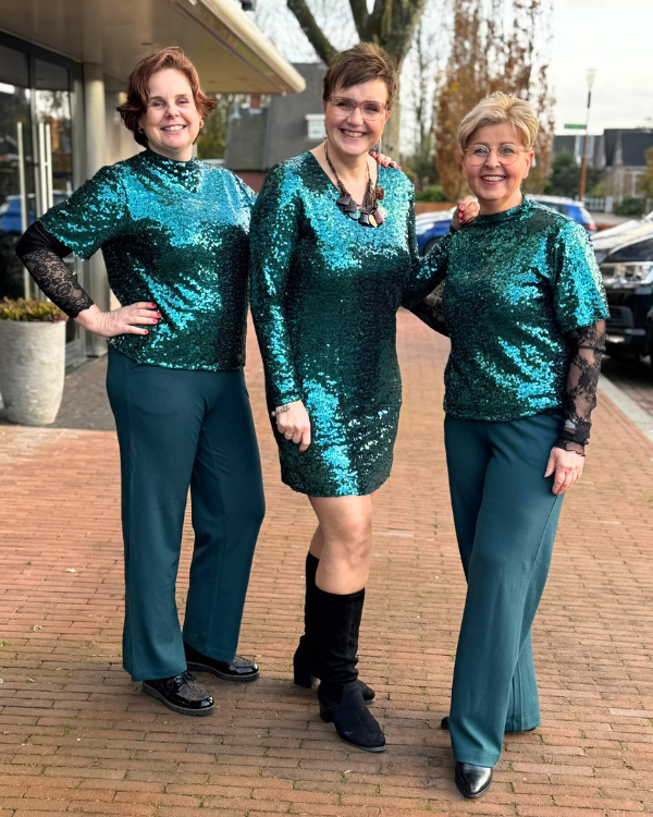 Glitter and glamour bij Dijkstra Mode - Yest partycollectie