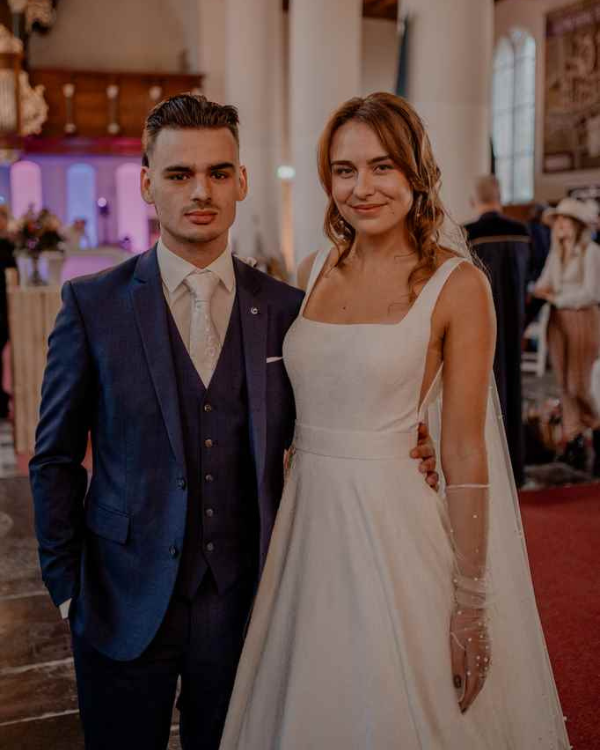 Trouwbeurs friesland - trouwen in noordoostfriesland Dijkstra Mode bruidegom trouwkostuum